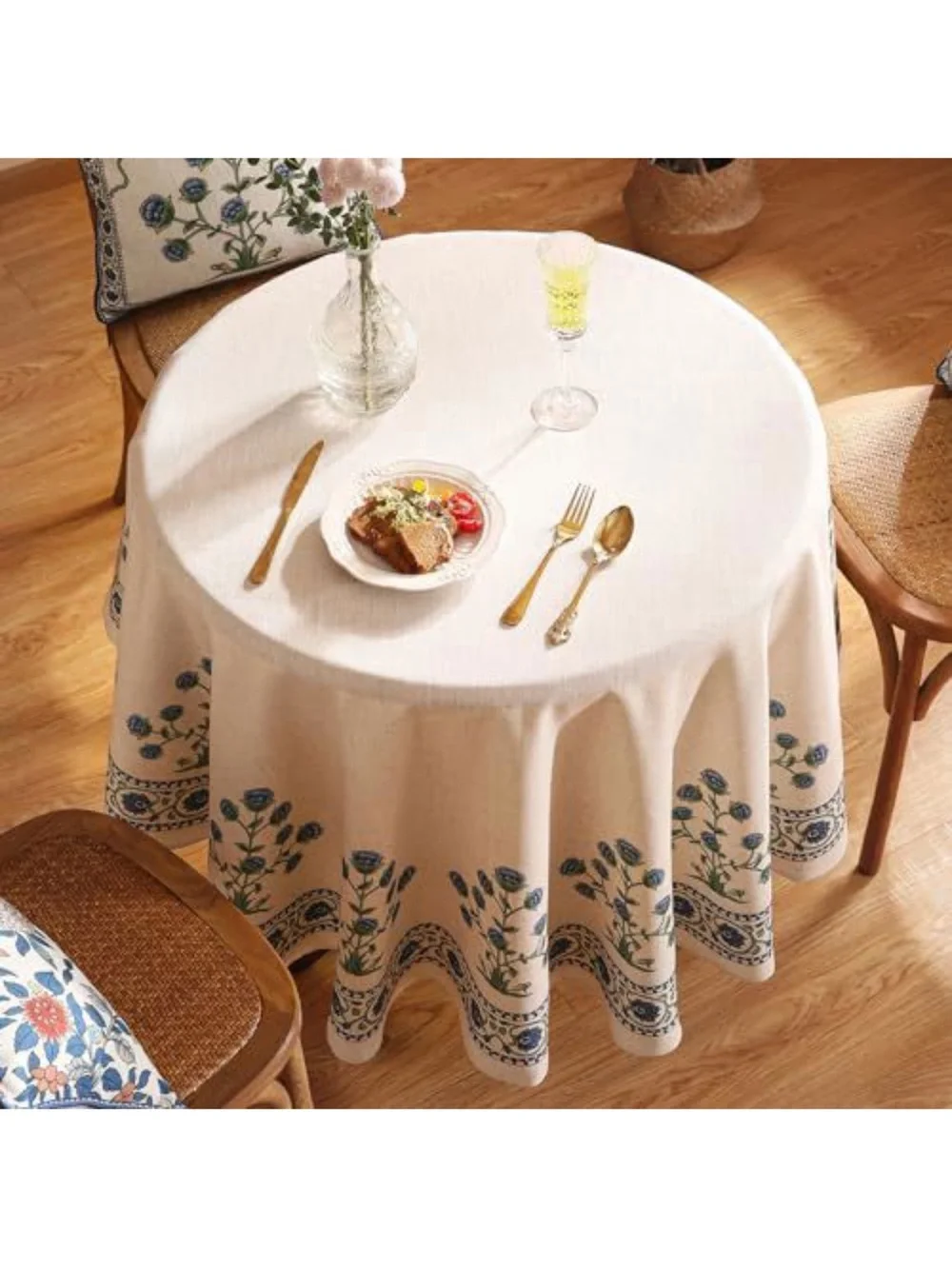 Floral Border Round Tablecloth in Cream and Blue
